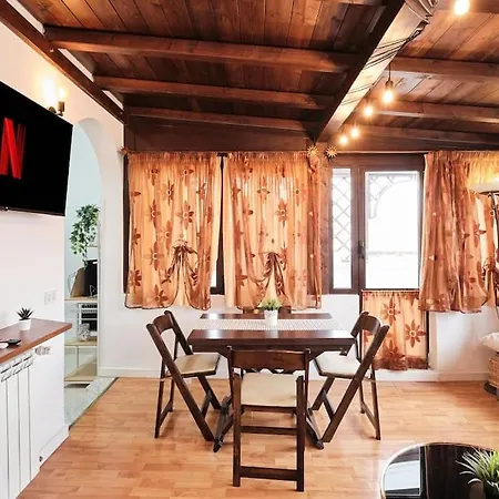 Apartment Penthouse 200 Meters From Metro Wi-fi And Ac *